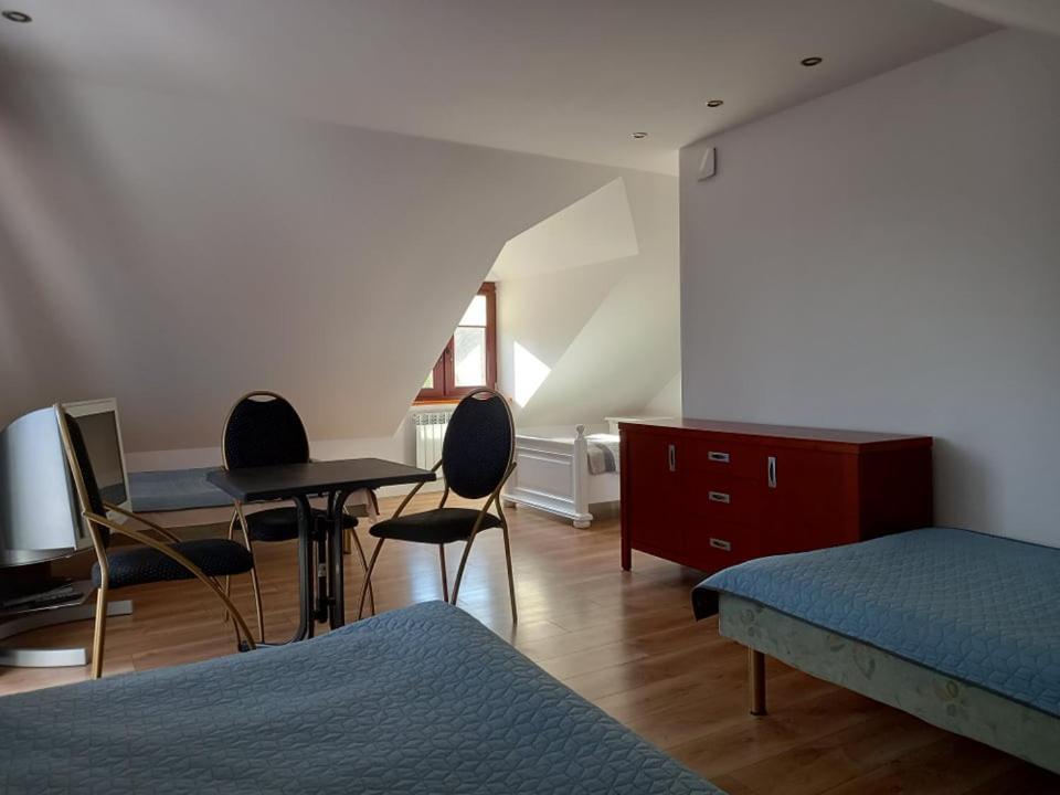 Mroczkowka Appartement Debowiec  Buitenkant foto