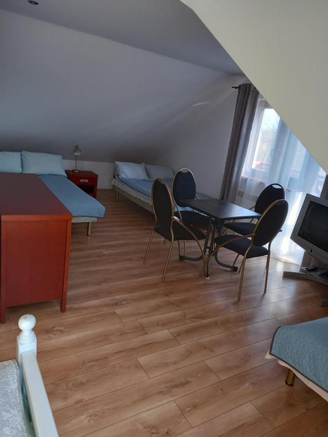 Mroczkowka Appartement Debowiec  Buitenkant foto