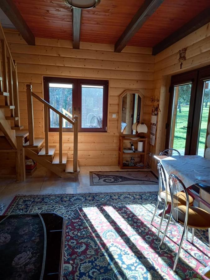 Mroczkowka Appartement Debowiec  Buitenkant foto