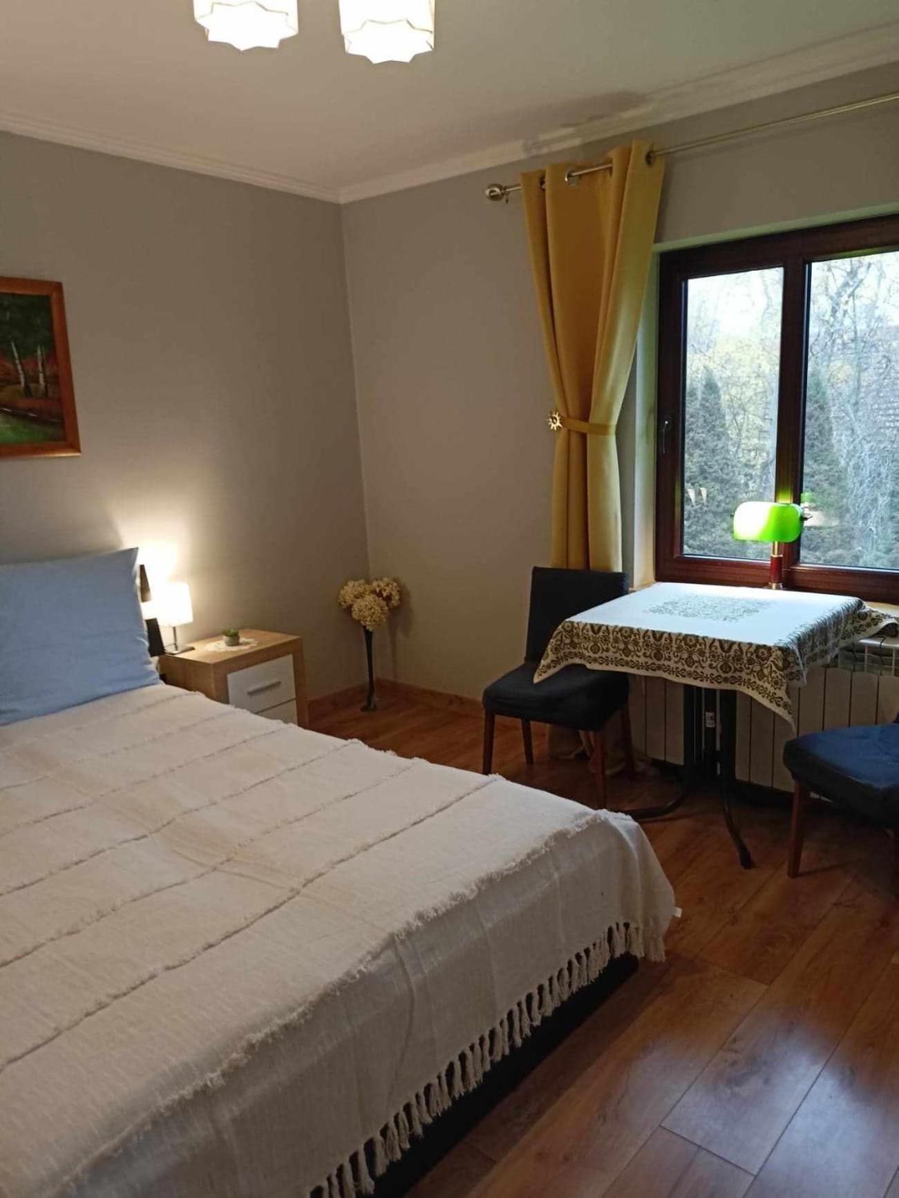 Mroczkowka Appartement Debowiec  Buitenkant foto